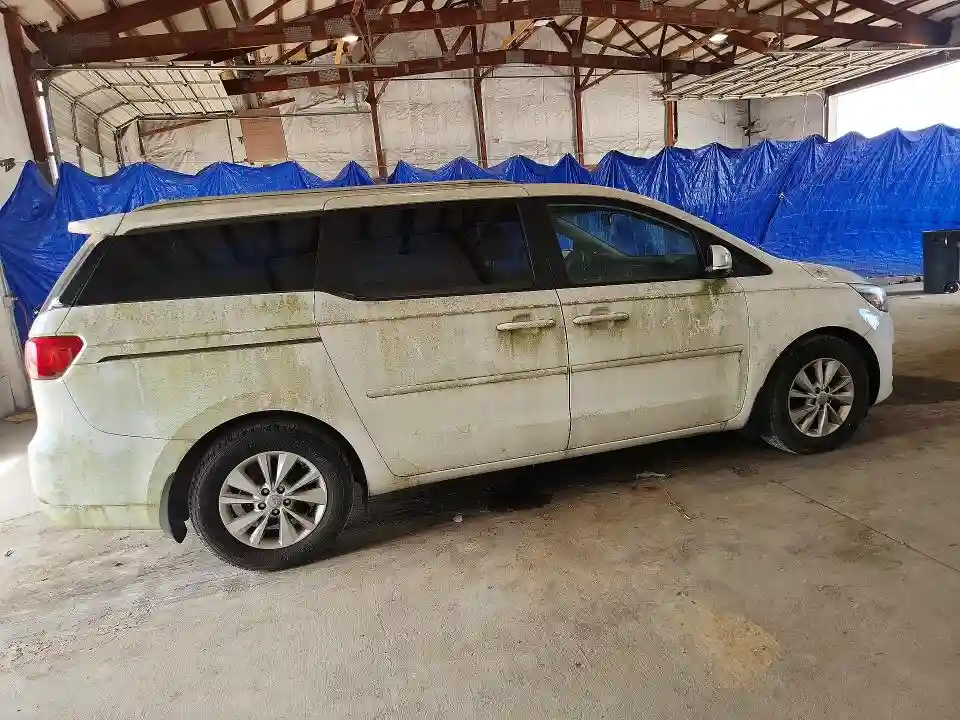 KNDMB5C17G6113111 2016 KIA SEDONA-2