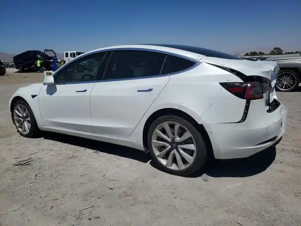 5YJ3E1EB8LF601256 2020 TESLA MODEL 3-1