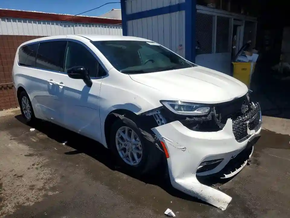 2C4RC1BG8TR201802 2026 CHRYSLER PACIFICA S-3