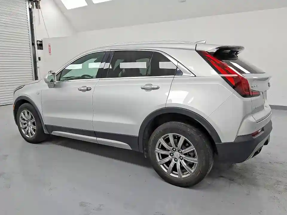 1GYFZDR41LF123623 2020 CADILLAC XT4-1