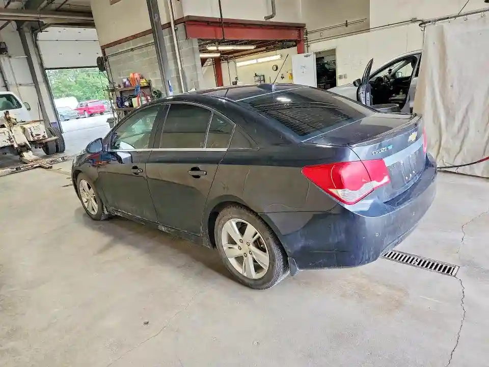 1G1P75SZ3F7298944 2015 CHEVROLET CRUZE-1