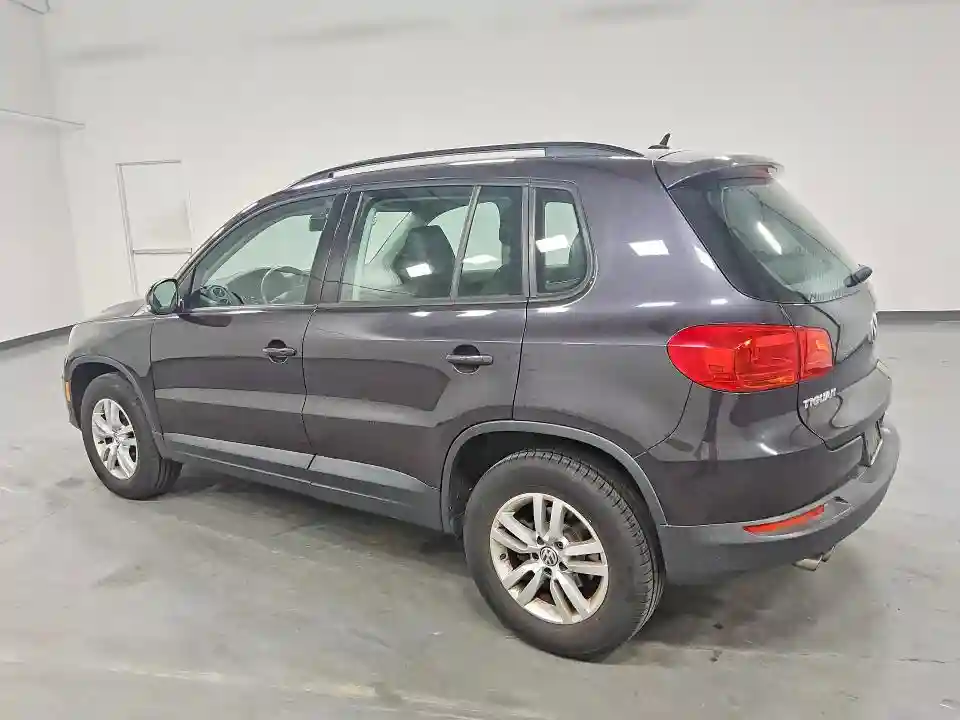 WVGAV7AX0GW546343 2016 VOLKSWAGEN TIGUAN-1