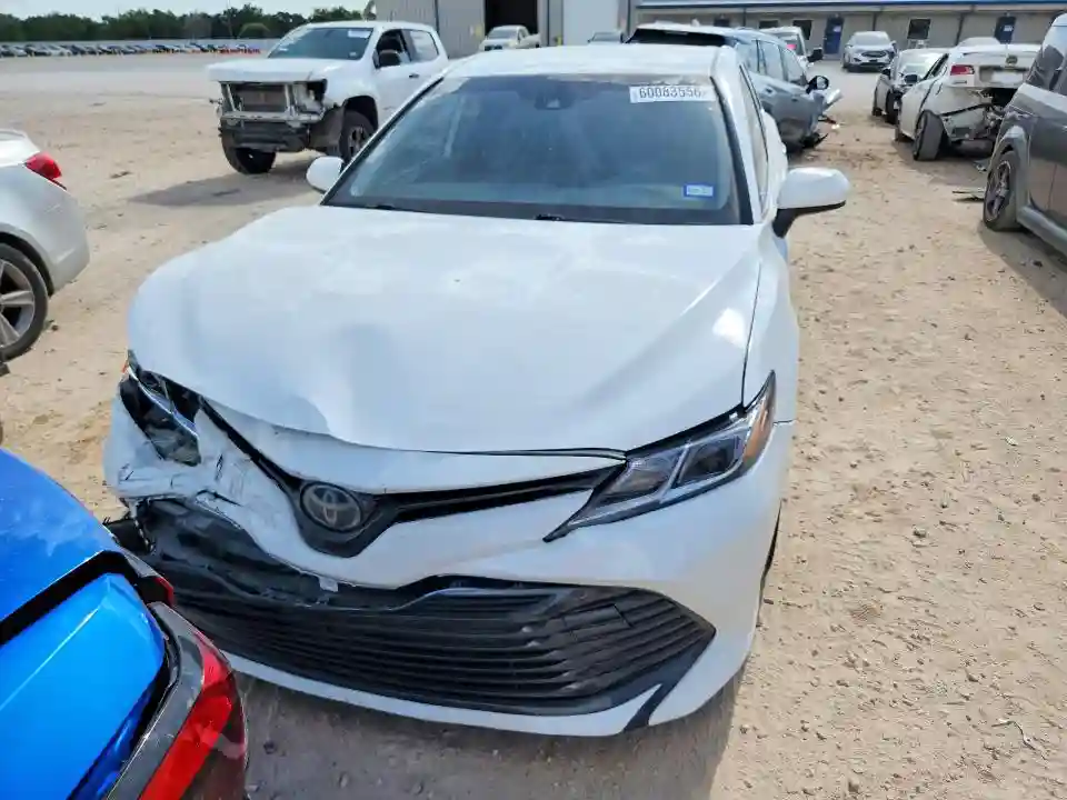 4T1B11HK1KU718763 2019 TOYOTA CAMRY LE-4