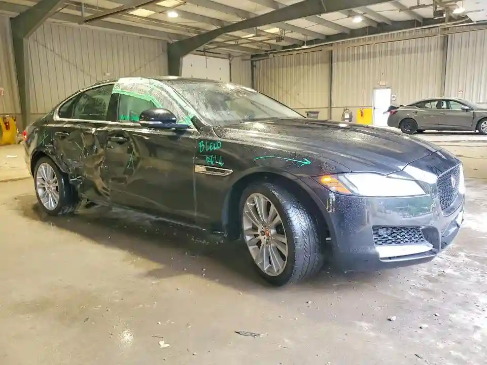 SAJBJ4FX7LCY84346 2020 JAGUAR XF-3
