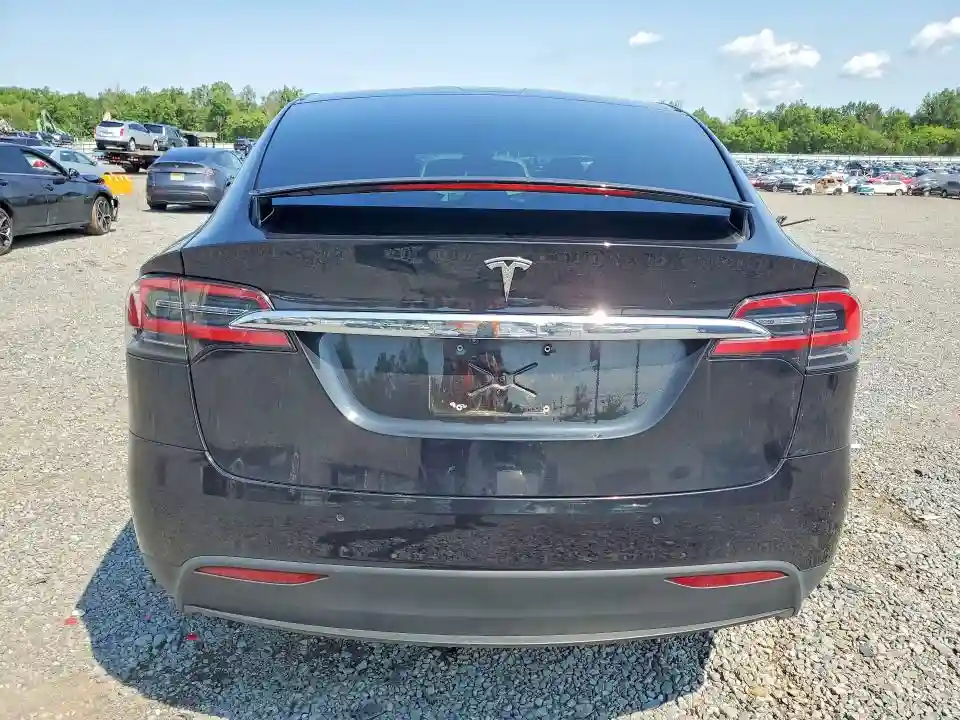 5YJXCDE28JF099953 2018 TESLA MODEL X-5