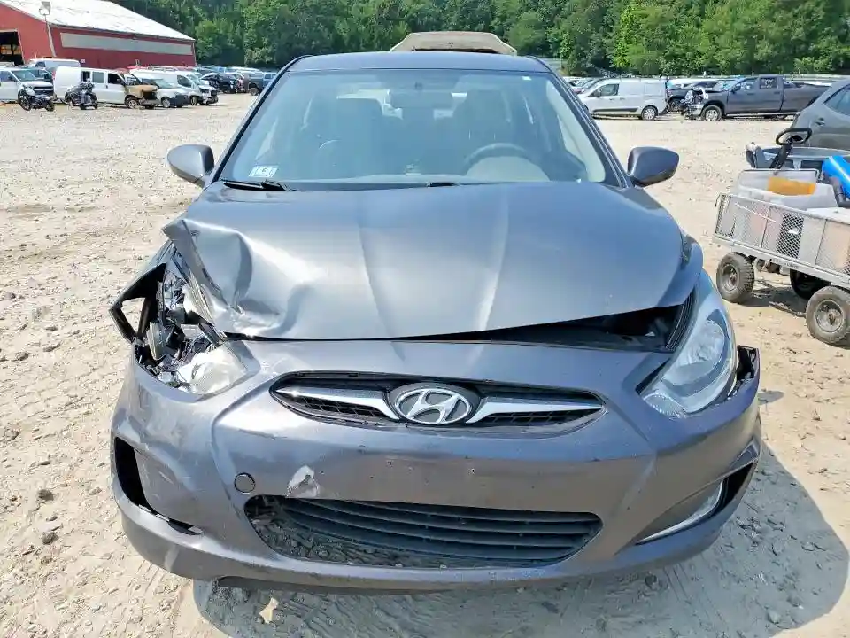KMHCU4AE9DU379917 2013 HYUNDAI ACCENT-4