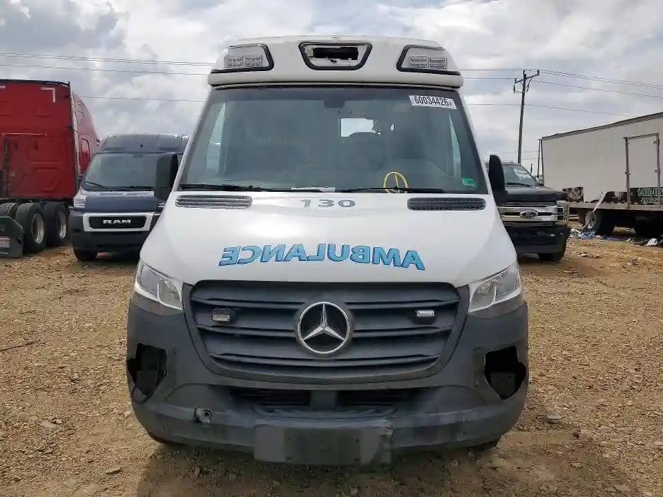 WD4PF0CD7KP039020 2019 MERCEDES-BENZ SPRINTER-4