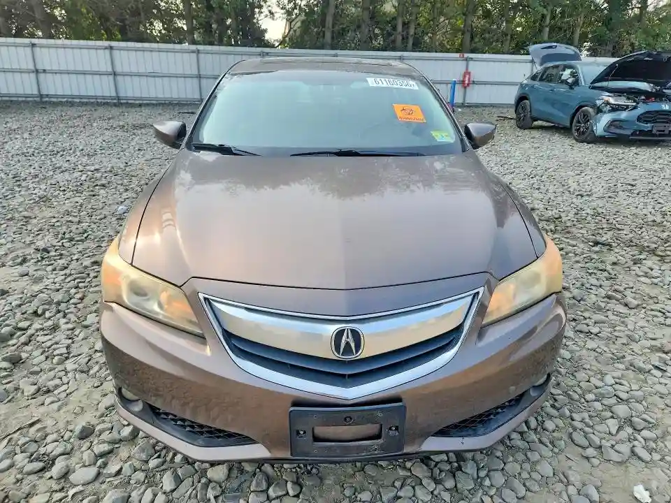 19VDE1F77DE002427 2013 ACURA ILX-4