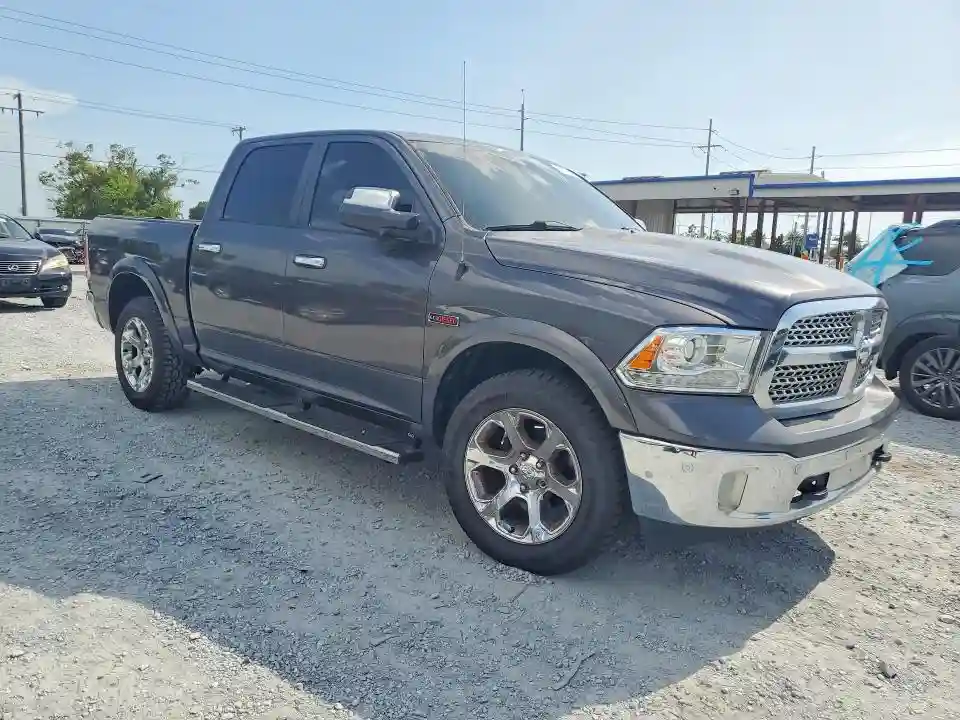 1C6RR7NM9JS353674 2018 RAM 1500-3
