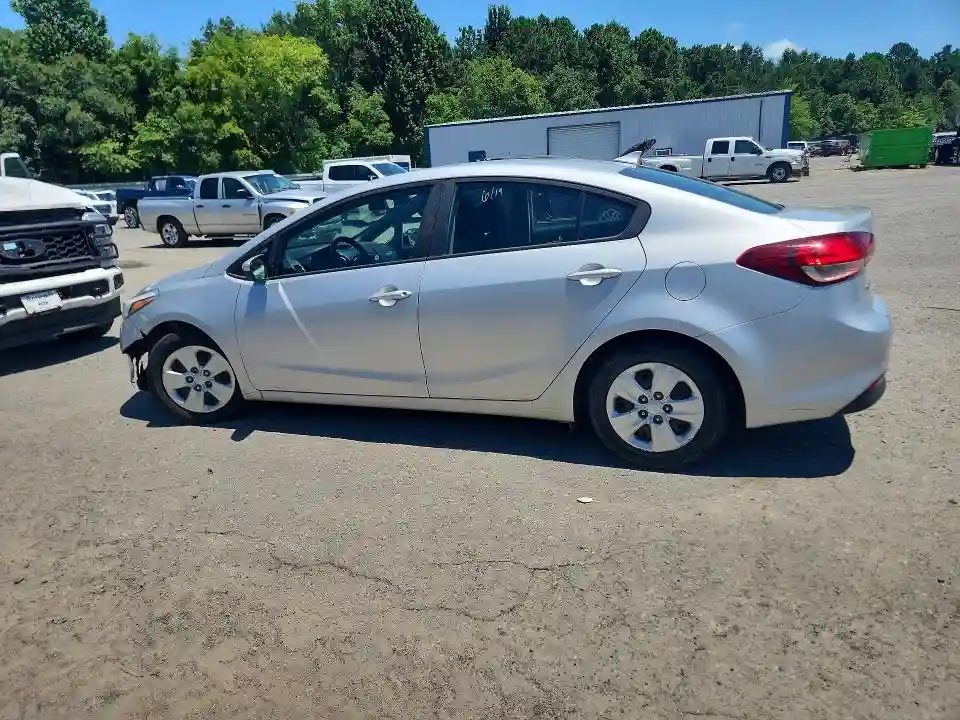 3KPFL4A73HE125260 2017 KIA FORTE-1