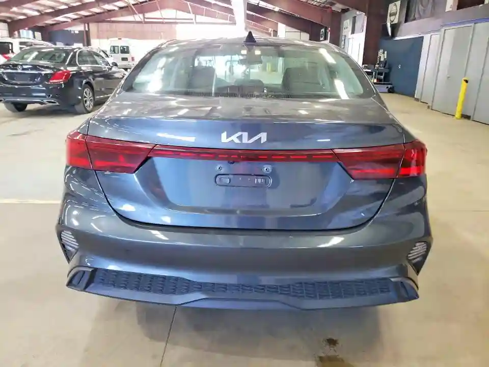 3KPF24AD0RE731089 2024 KIA FORTE LXS-5
