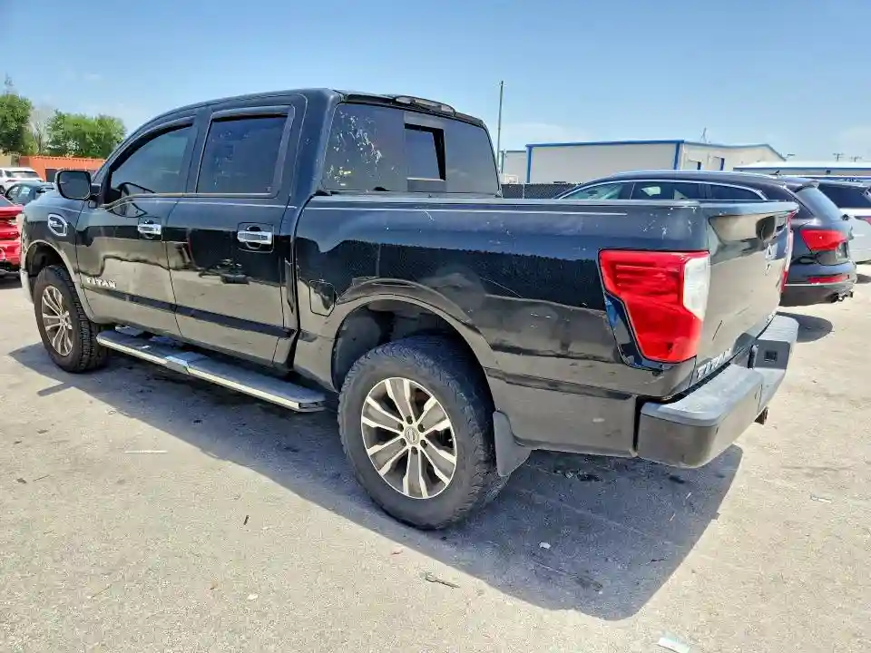 1N6AA1E55HN559258 2017 NISSAN TITAN-1
