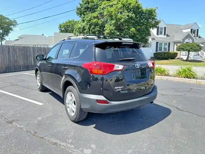 2T3BFREV6DW062083 2013 TOYOTA RAV4-2