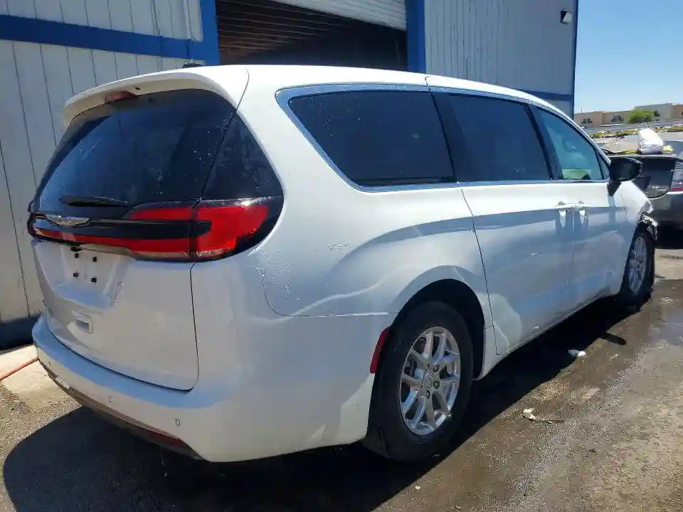 2C4RC1BG8TR201802 2026 CHRYSLER PACIFICA S-2