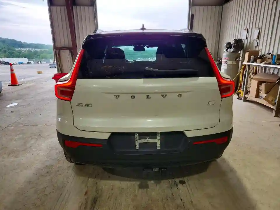 YV4ED3UR1M2558905 2021 VOLVO XC40-5