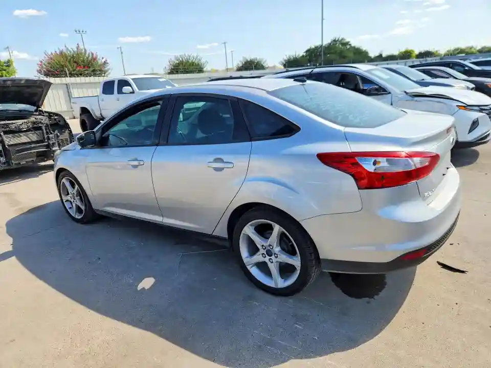 1FADP3F27DL115616 2013 FORD FOCUS-1