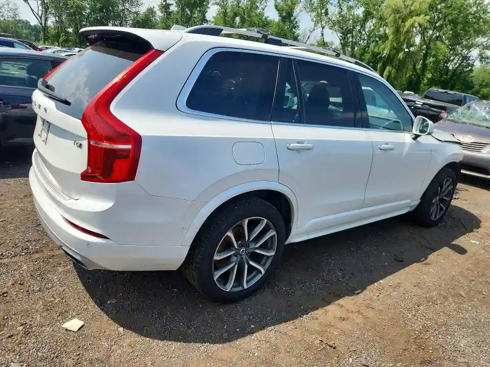 YV4A22PK9K1494550 2019 VOLVO XC90-2