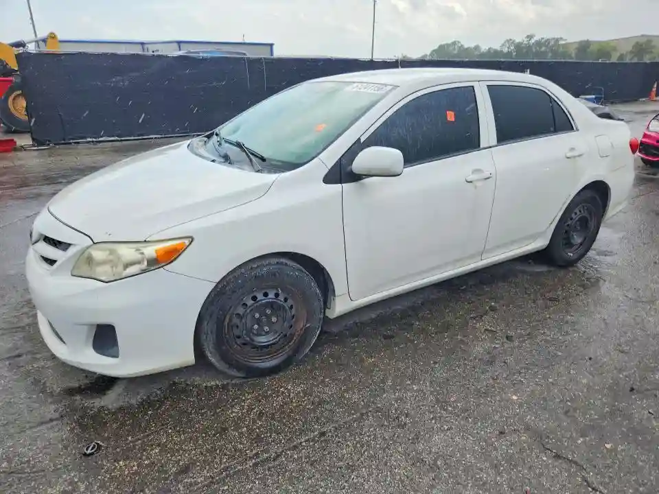 2T1BU4EE0DC986053 2013 TOYOTA COROLLA-0
