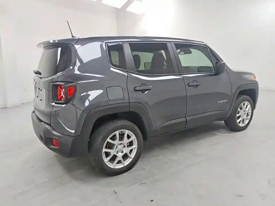 ZACNJDB12PPP14472 2023 JEEP RENEGADE-2