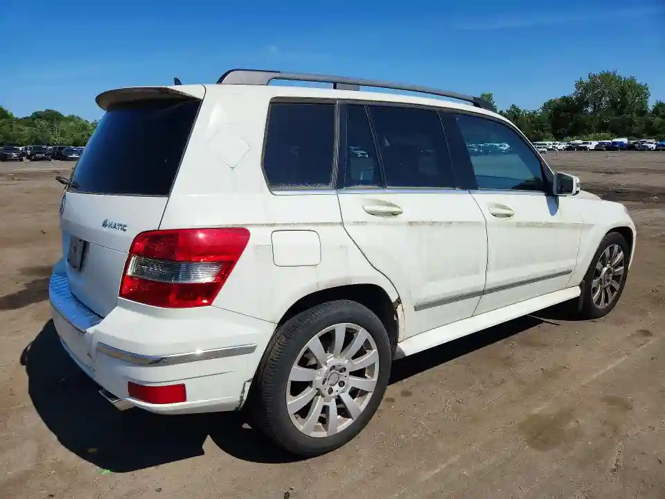 WDCGG8HB5AF460116 2010 MERCEDES-BENZ GLK-CLASS-2