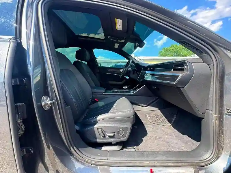WAUL2AF21KN063729 2019 AUDI A6-4