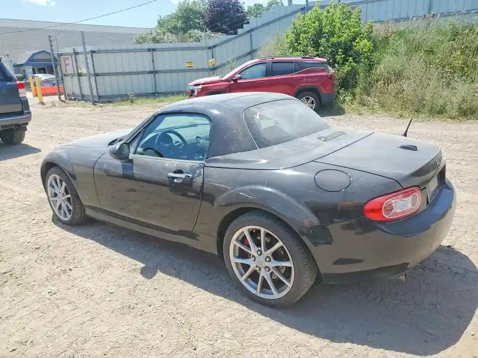 JM1NC2PF6C0224543 2012 MAZDA MX5-1