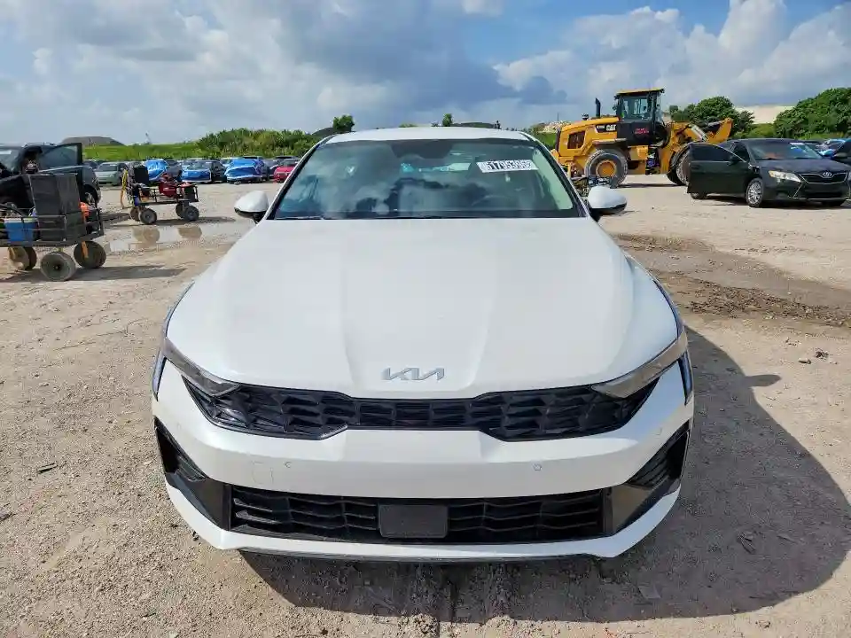 KNAG24J79T5447992 2026 KIA K5-4