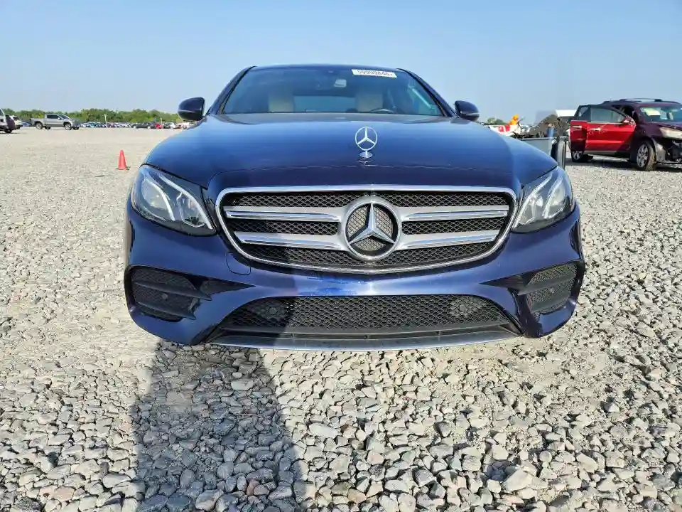 WDDZF4JBXJA300532 2018 MERCEDES-BENZ E-CLASS-4