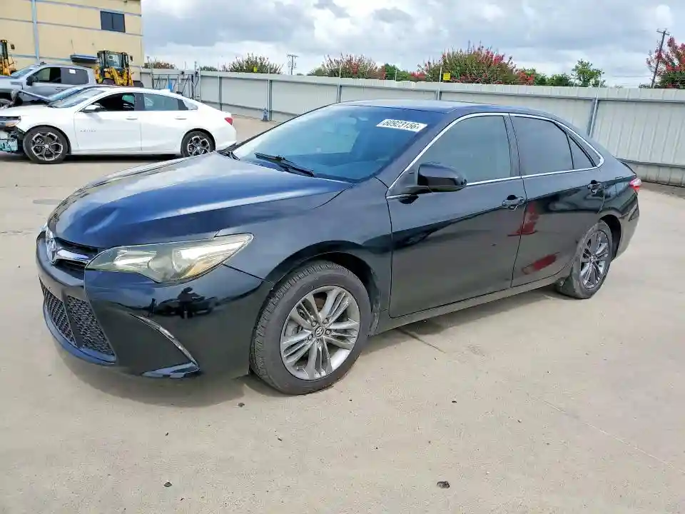 2017 TOYOTA CAMRY
