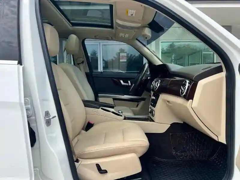 WDCGG5HB9DG018677 2013 MERCEDES-BENZ GLK-CLASS-4