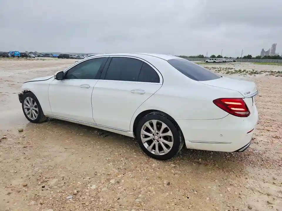 WDDZF4KB9HA198469 2017 MERCEDES-BENZ E-CLASS-1