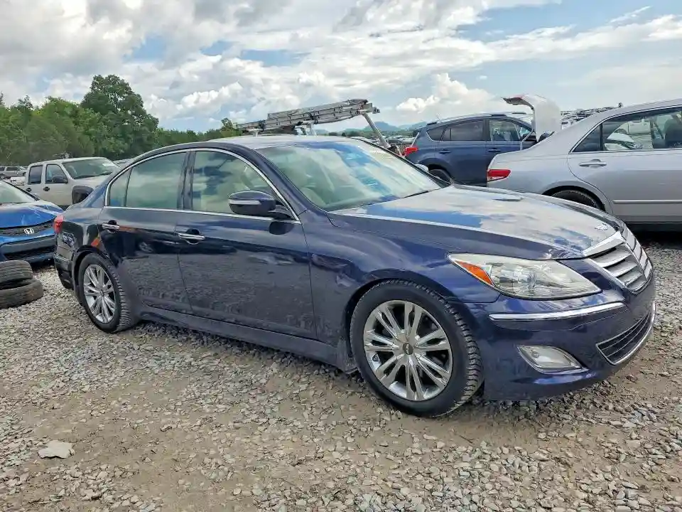KMHGC4DD9CU179366 2012 HYUNDAI GENESIS-3