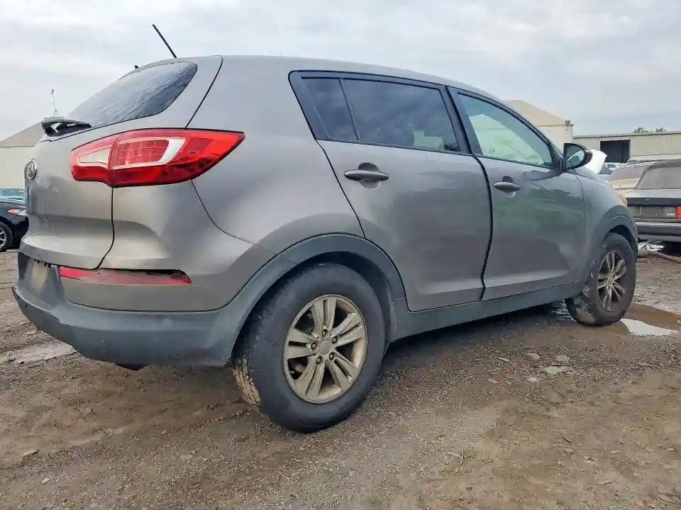 KNDPB3A28B7012949 2011 KIA SPORTAGE-2