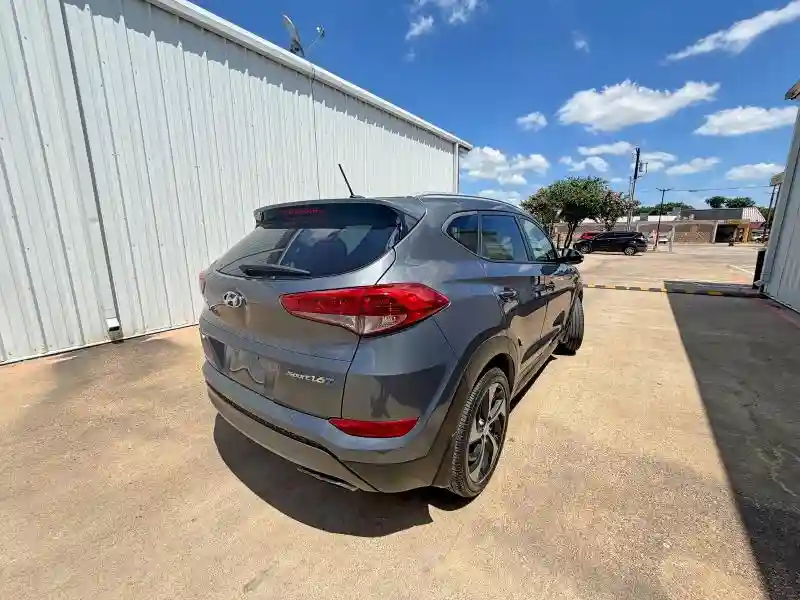 KM8J33A27GU111902 2016 HYUNDAI TUCSON-3