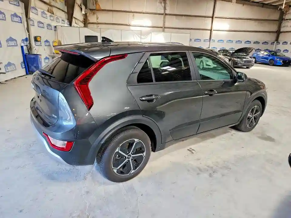 KNDCP3LE9T5339025 2026 KIA NIRO-2
