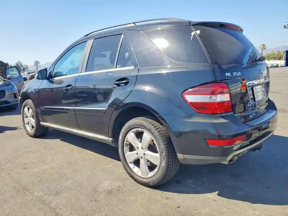 4JGBB8GB1BA719050 2011 MERCEDES-BENZ M-CLASS-1