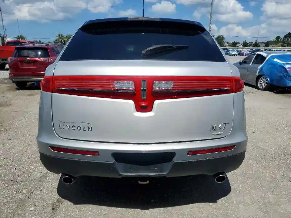 2LMHJ5AT3DBL52385 2013 LINCOLN MKT-5