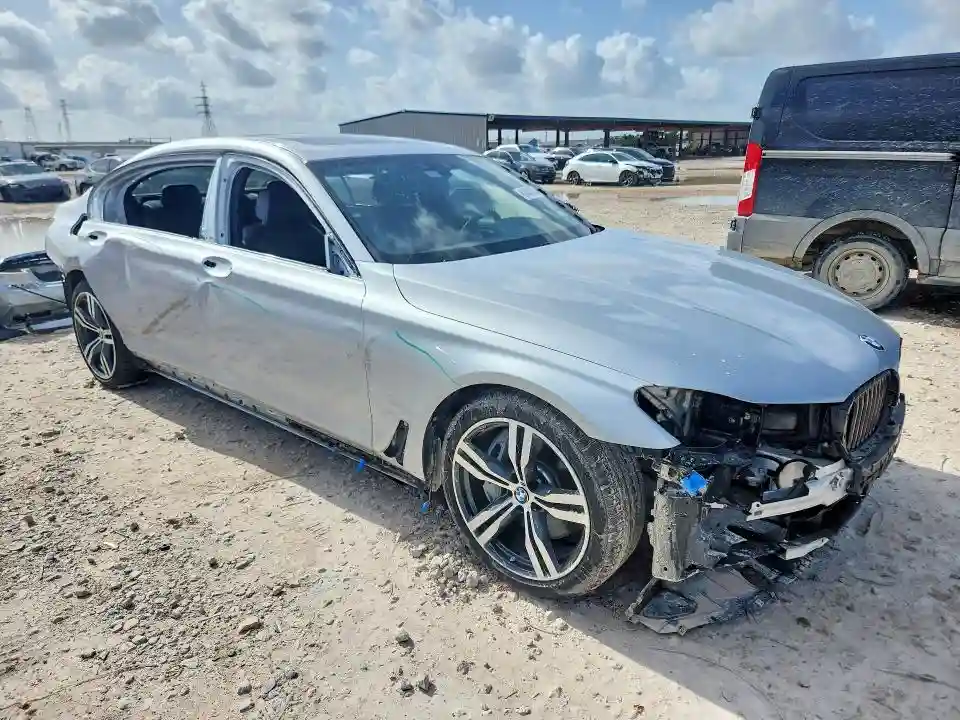 WBA7F0C50KGM25469 2019 BMW 7 SERIES-3