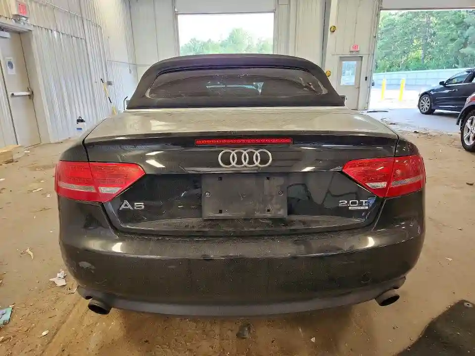 WAULFAFH6BN009612 2011 AUDI A5-5