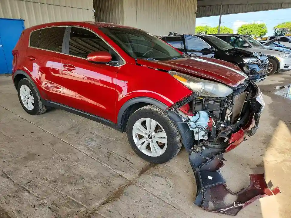 KNDPMCAC2J7361574 2018 KIA SPORTAGE-3