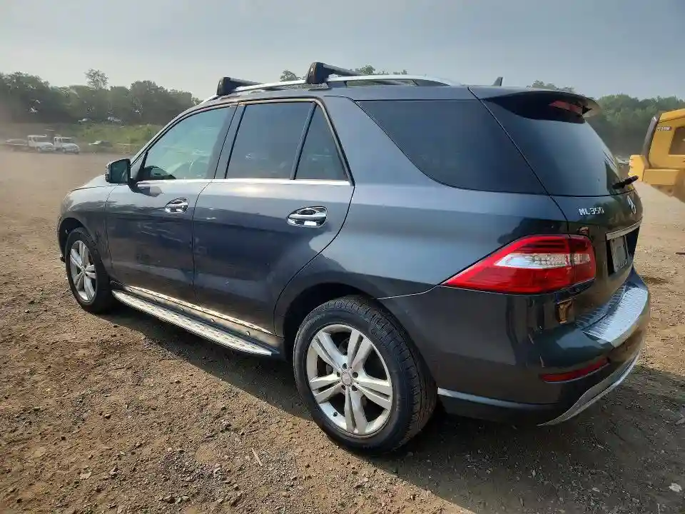4JGDA5HB2DA230569 2013 MERCEDES-BENZ M-CLASS-1