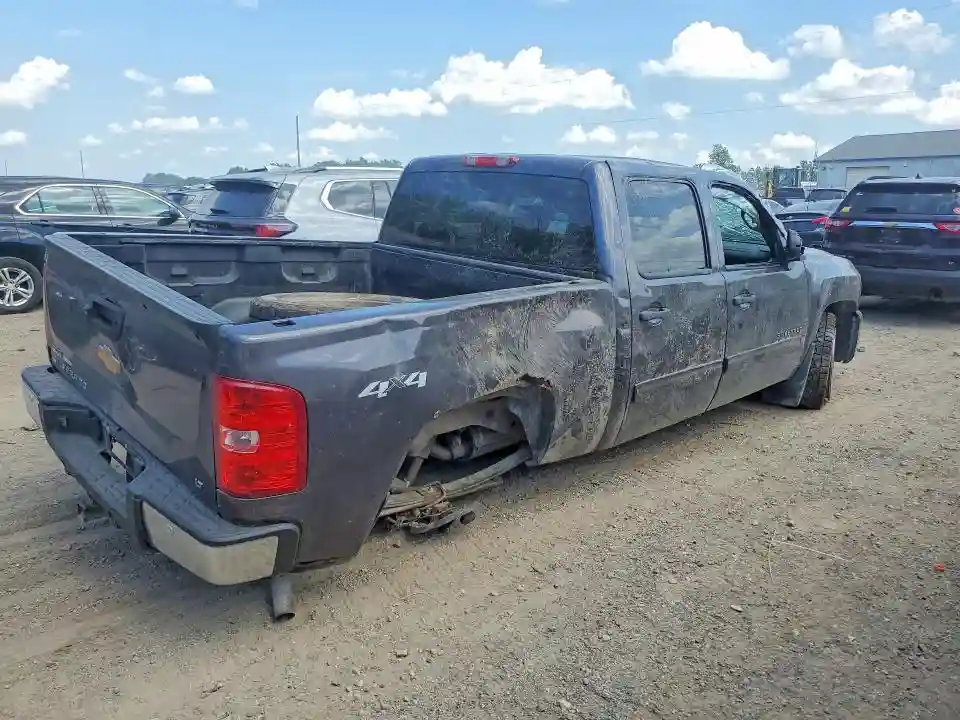 3GCPKSE33BG161982 2011 CHEVROLET SILVERADO-2