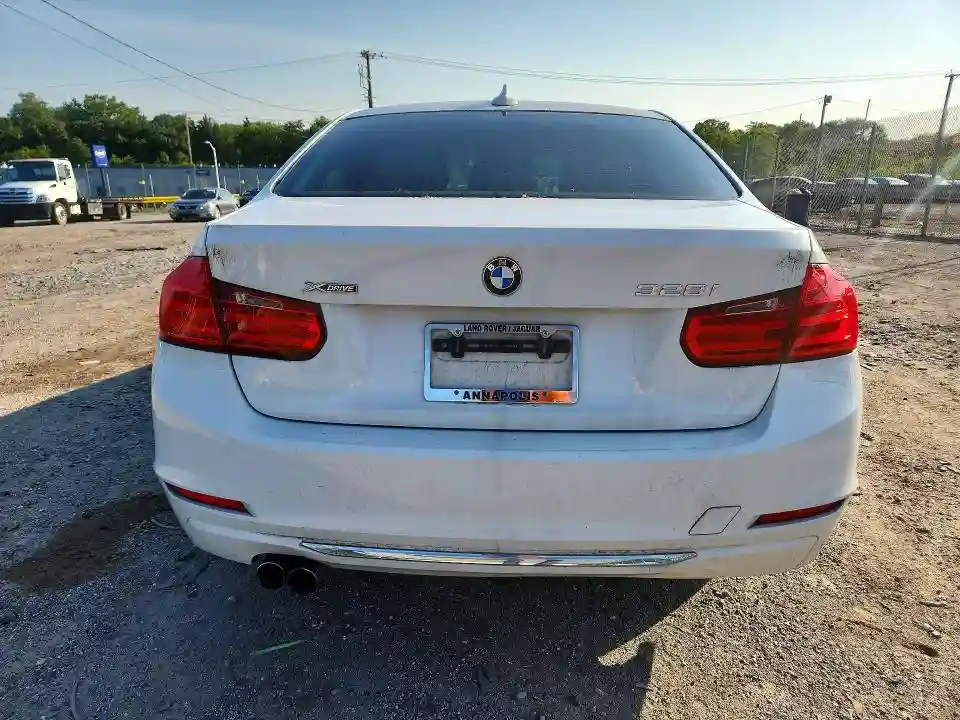 WBA3B3C54DF533016 2013 BMW 3 SERIES-5