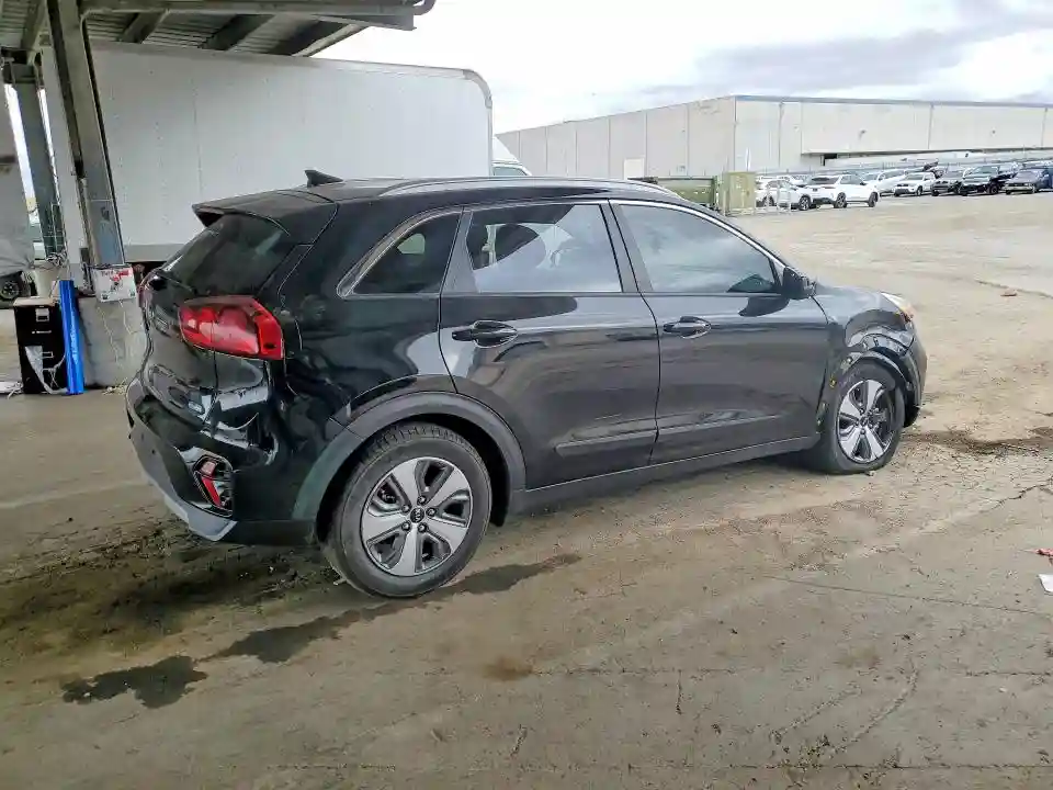 KNDCB3LC6L5368088 2020 KIA NIRO-2