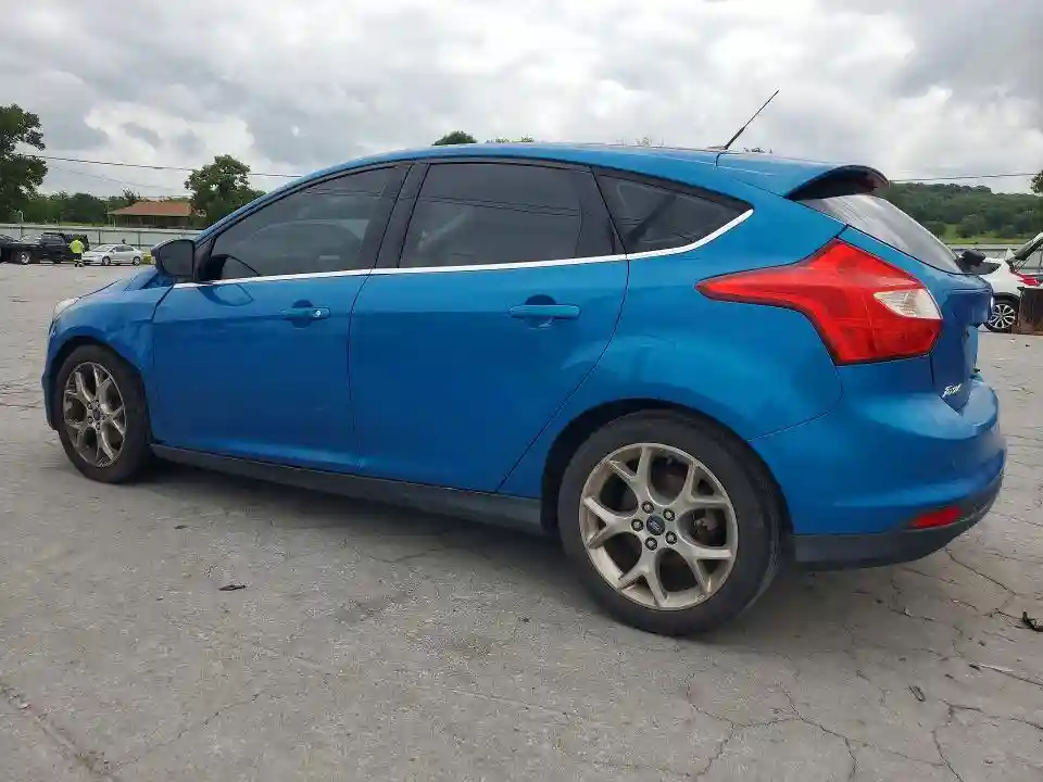 1FADP3N28EL174421 2014 FORD FOCUS-1
