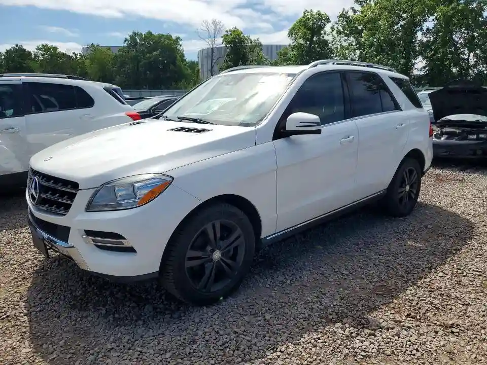 4JGDA0EB8FA565698 2015 MERCEDES-BENZ M-CLASS-0