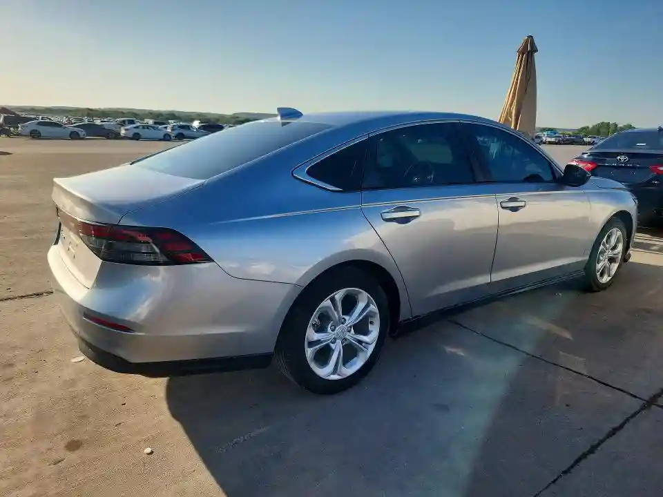 1HGCY1F22PA002987 2023 HONDA ACCORD-2