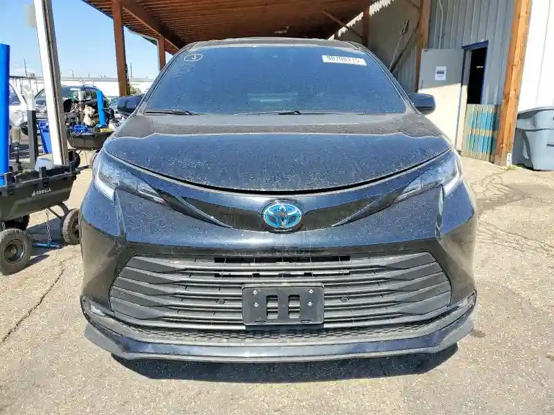 5TDCSKFC9SS163413 2025 TOYOTA SIENNA-4