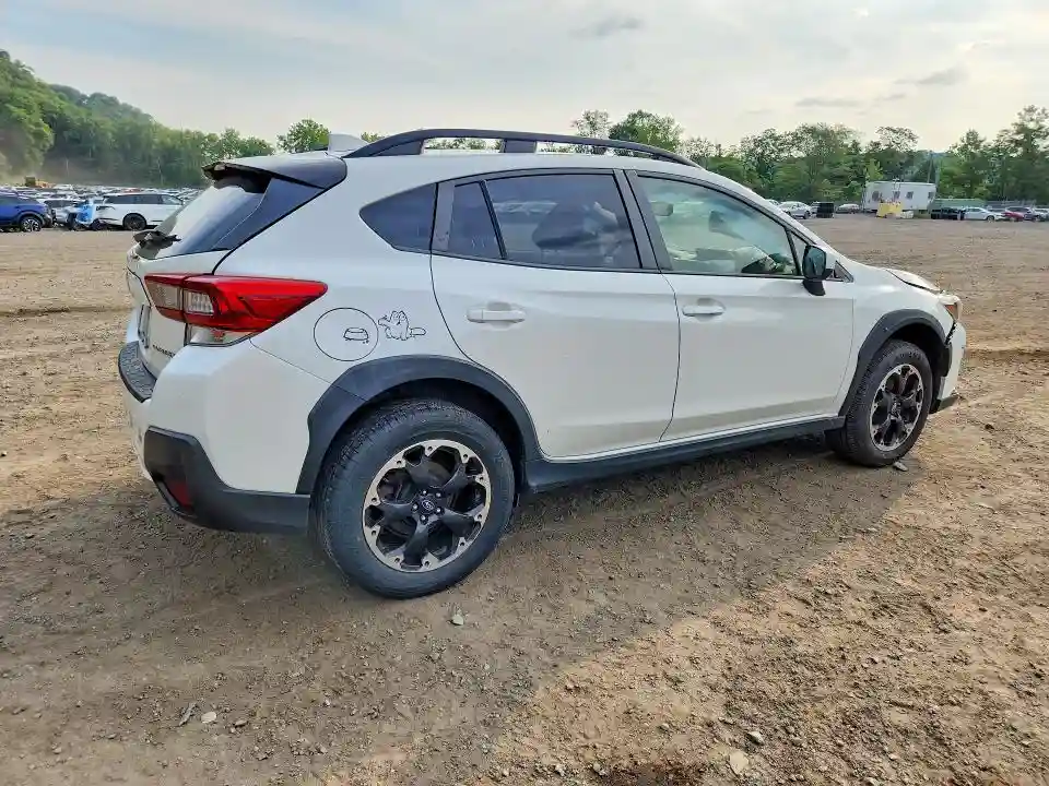 JF2GTAEC6M8307695 2021 SUBARU CROSSTREK-2
