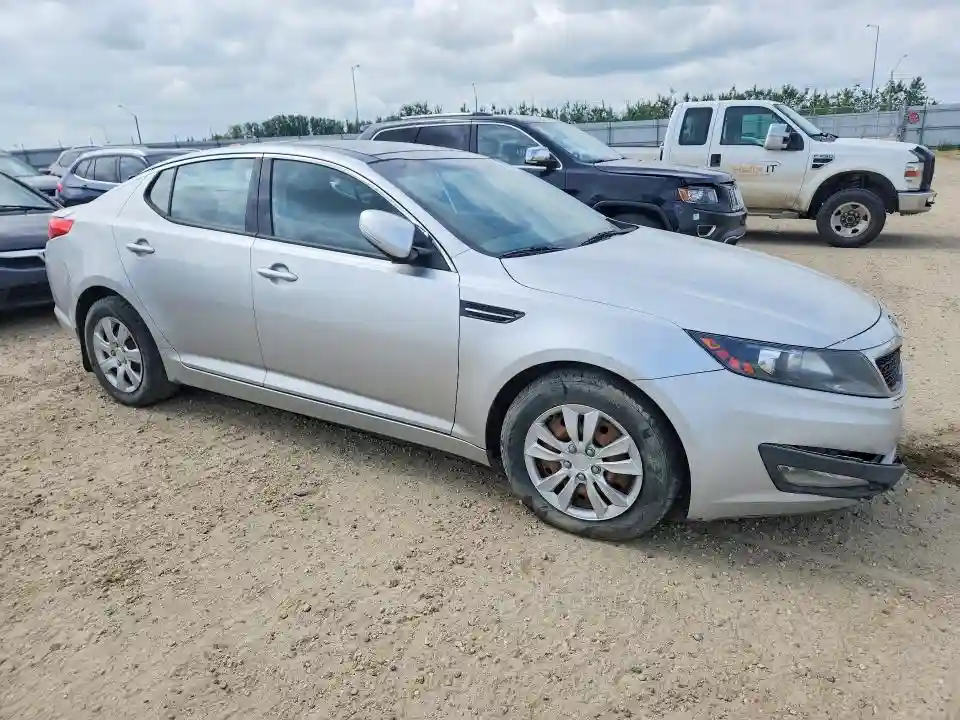 KNAGM4A77B5206781 2011 KIA OPTIMA-3